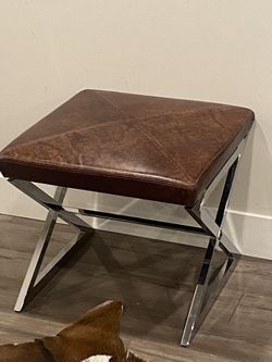 Williams Sonoma Homes Leather Crosby Ottoman Made In Italy H19" W22" D22" In Perfect Condition With Chrome  Base 