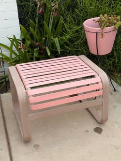 Vintage mod metal and vinyl straps ottoman for outdoor use! So cool.