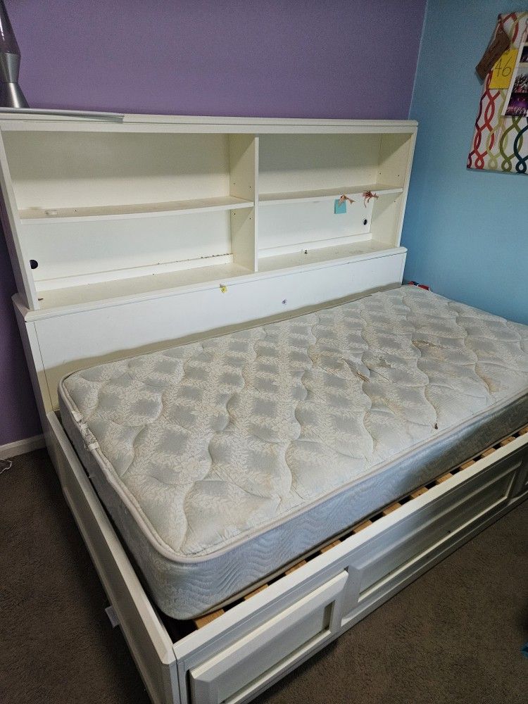 2 Piece Twin Bed Base And Bookcase Headboard
