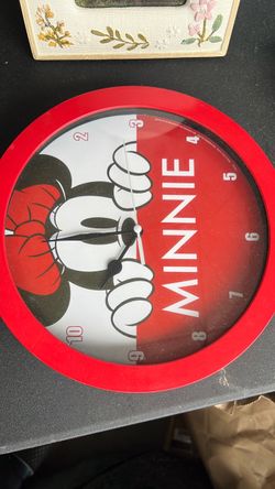 Minnie clock
