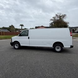 2017 Chevrolet Express 2500