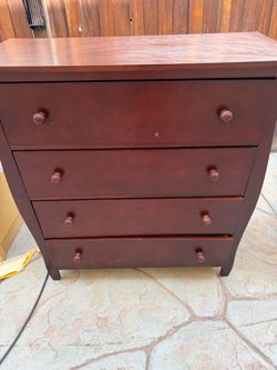 Dresser