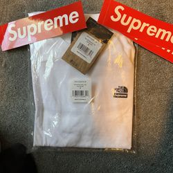 Supreme North Face Mountain Tshirt Size Medium 