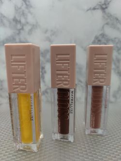 Brand NEW! 👄  Maybelline Lip / MakeUp Products - honey-infused Lifter Gloss