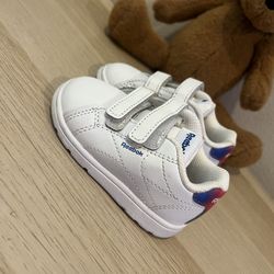 Reebok size 4c