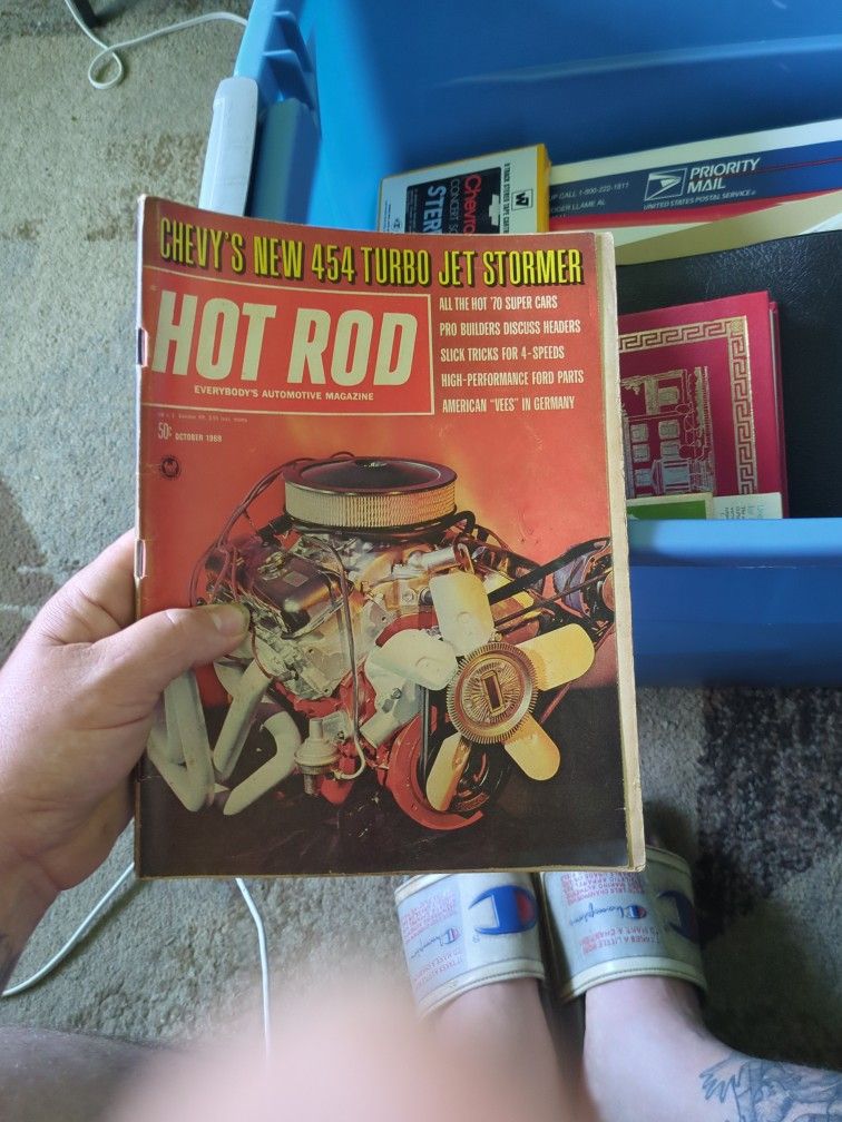Hot Rod Everybody's Automotive Magazine October 69 October Of '69