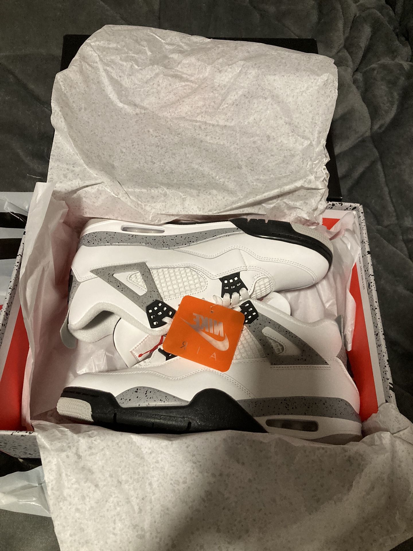 Air Jordan Retro 4 White cement Size 10