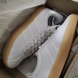 Women's Court Adidas size 8