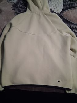 Nike tech