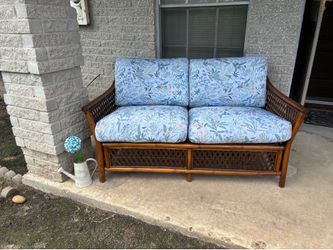 Vintage rattan pickup in Missouri city price is fun Cover included
