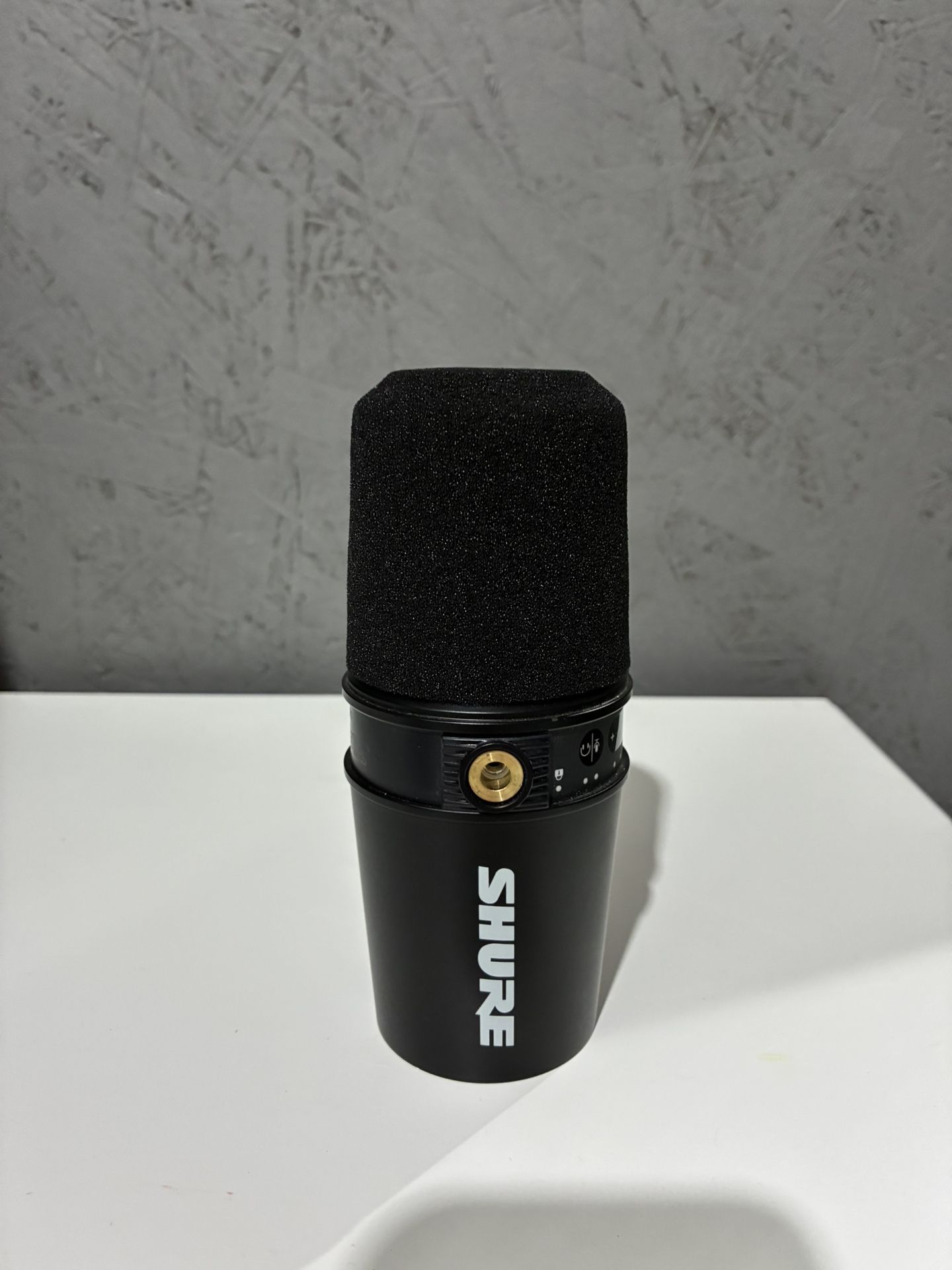 Shure MV7 Microphone