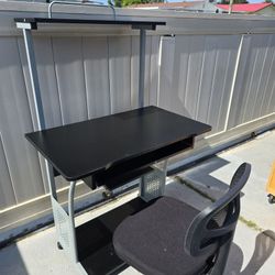 DESK COMPUTER Y  CHAIR Both $80