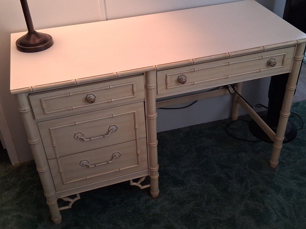 Thomasville USA Mid-Century Modern Desk