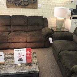 Plush cozy couch and Loveseat !