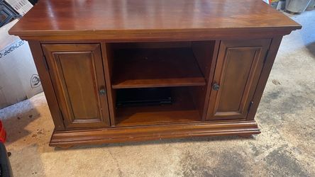 Tv stand