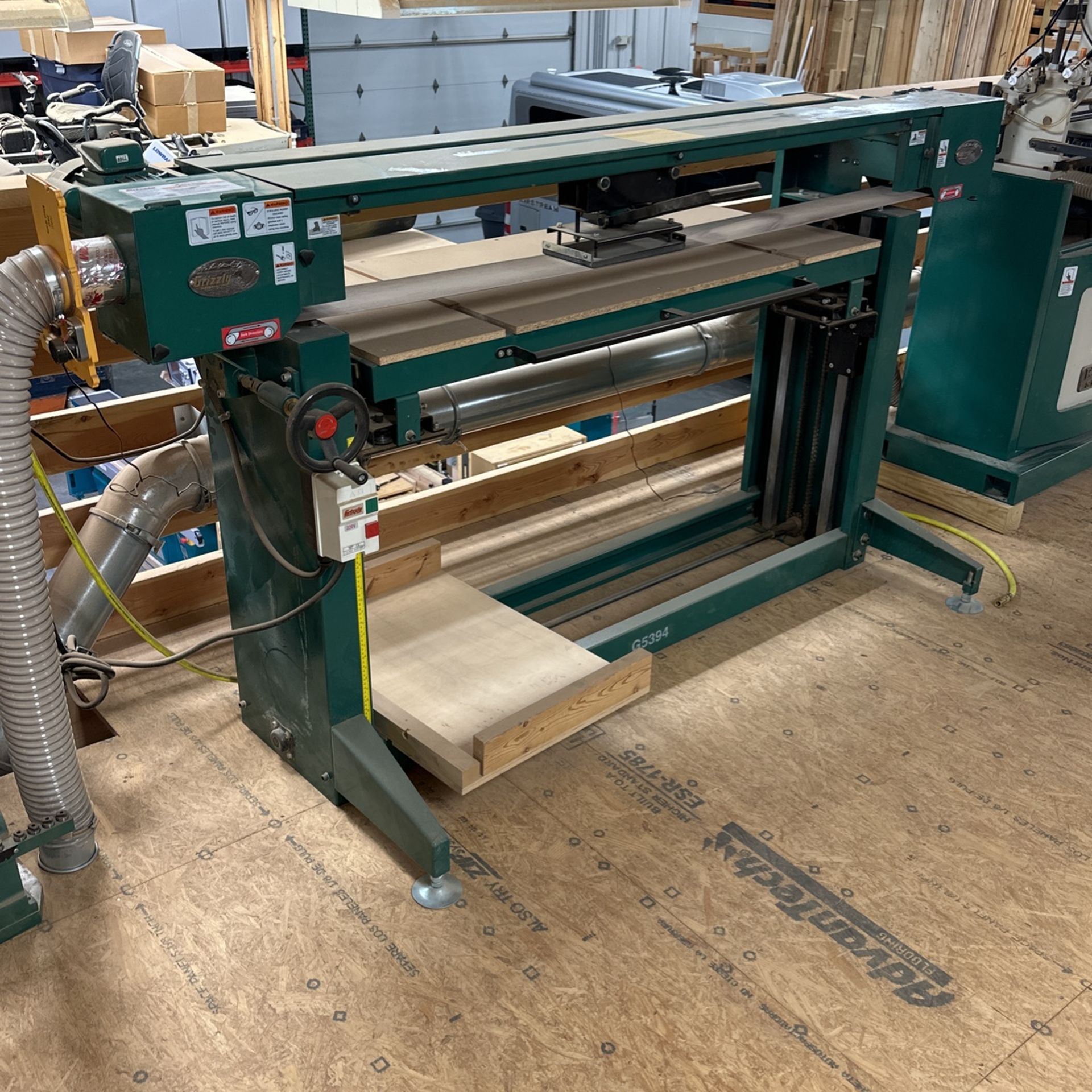 Grizzly Stroke Sander