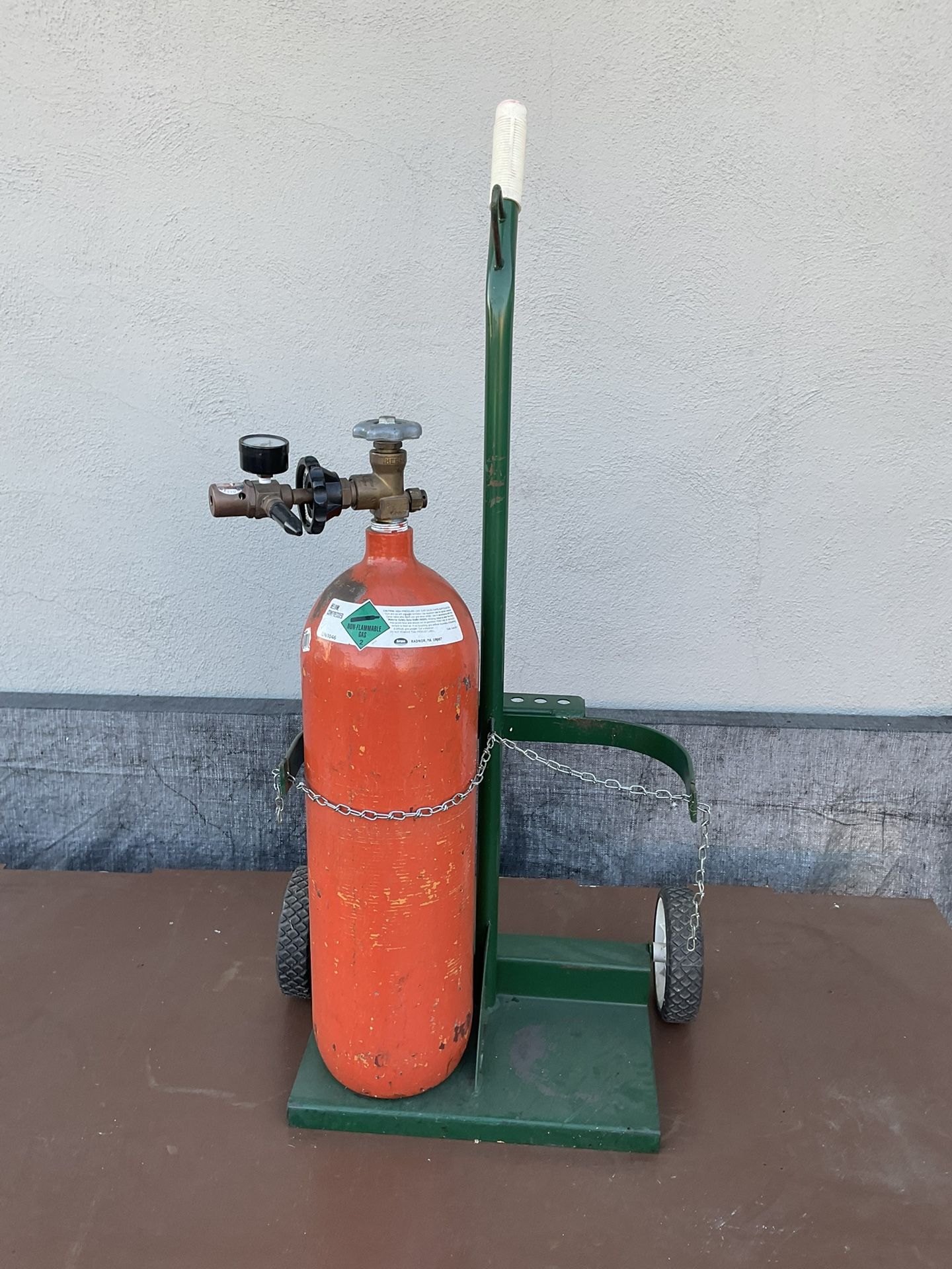 Helium Tank With Cart