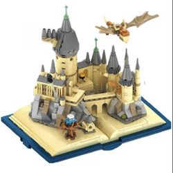 Magic Castle Building Block Set. 732 Pieces