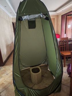 Brand new portable camping toilet and privacy tent set
