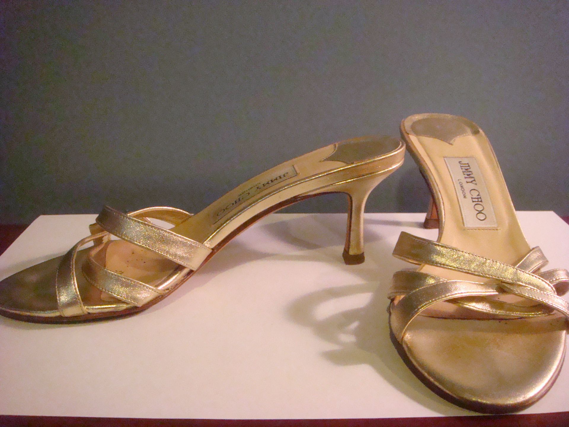 Jimmy Choo Gold Metallic Leather 2” Sandals Size 35.5