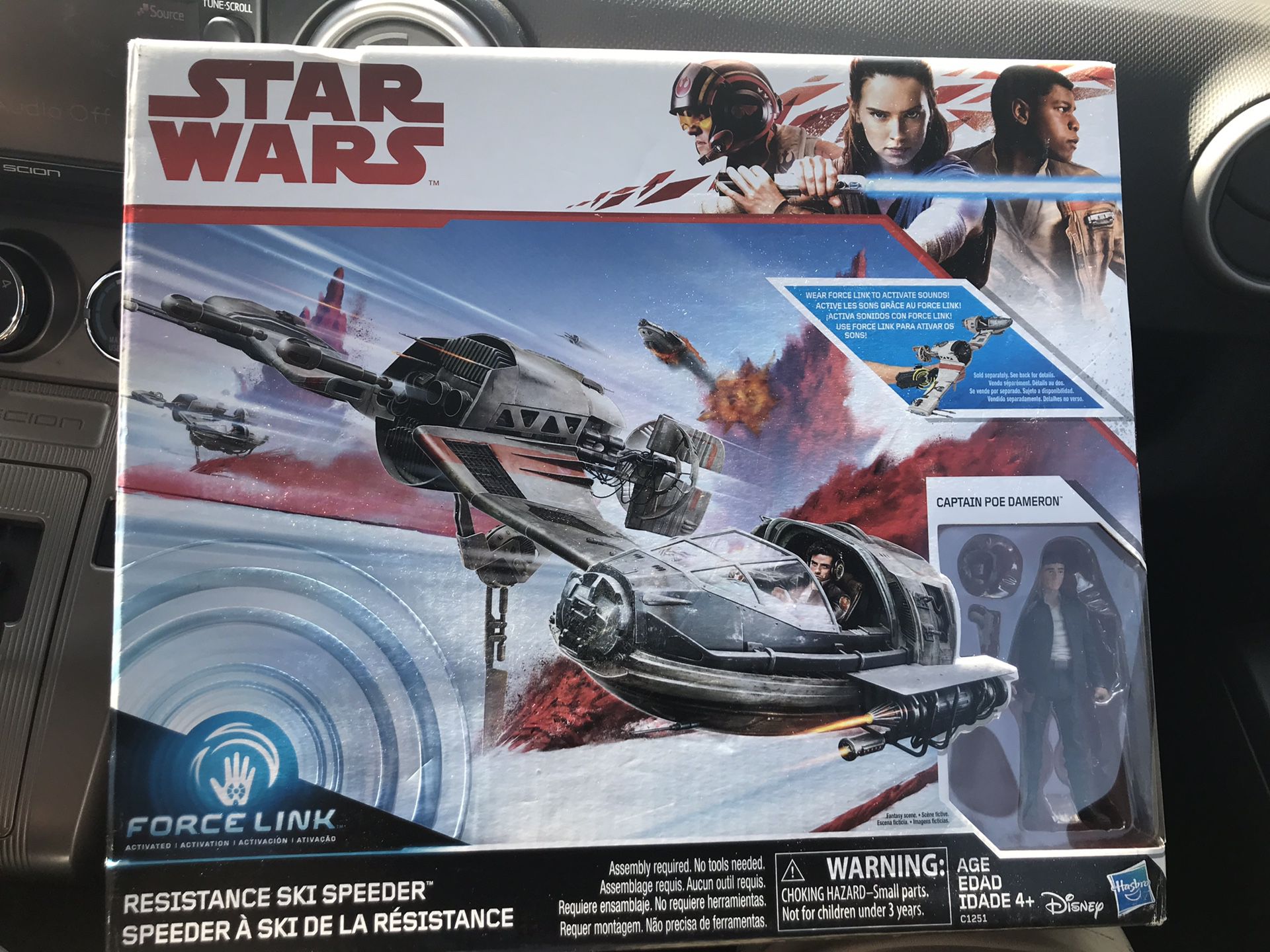 New Starwars Resistance ski speeder toy