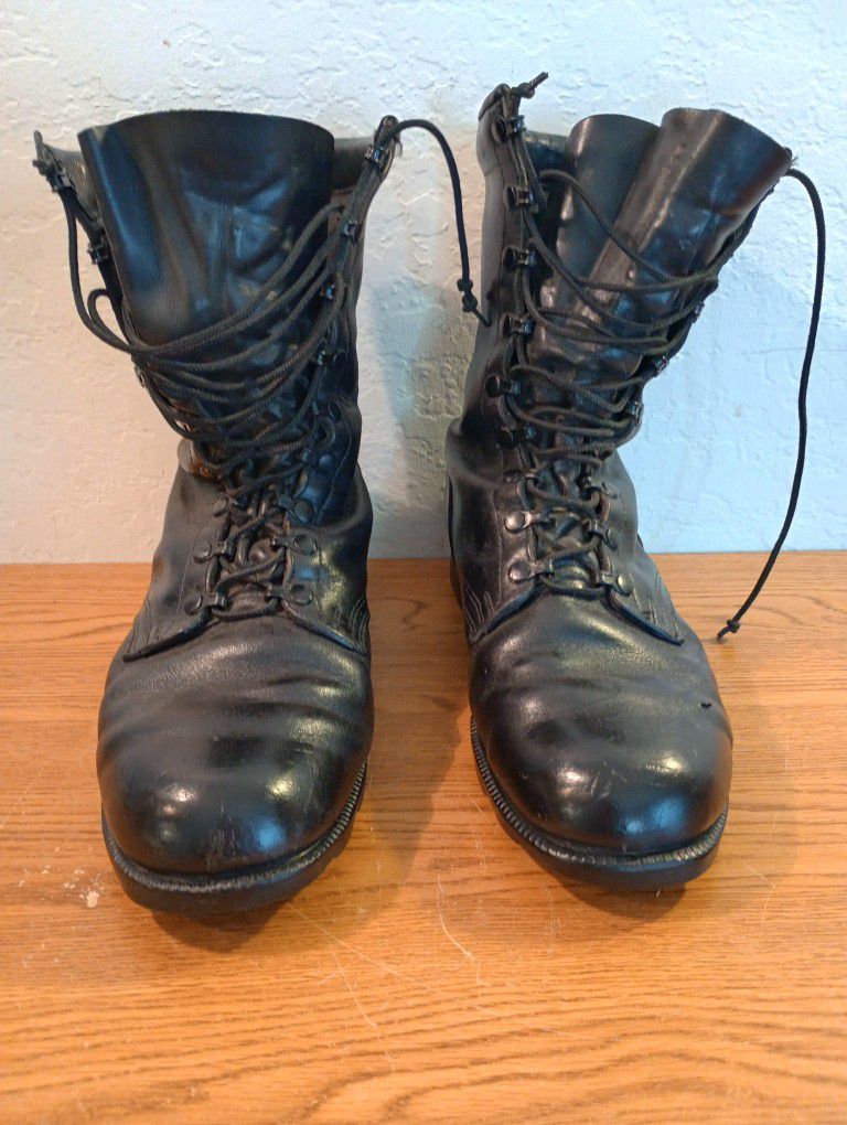 Men's Size 9.5 XW Black Leather Combat Boots 