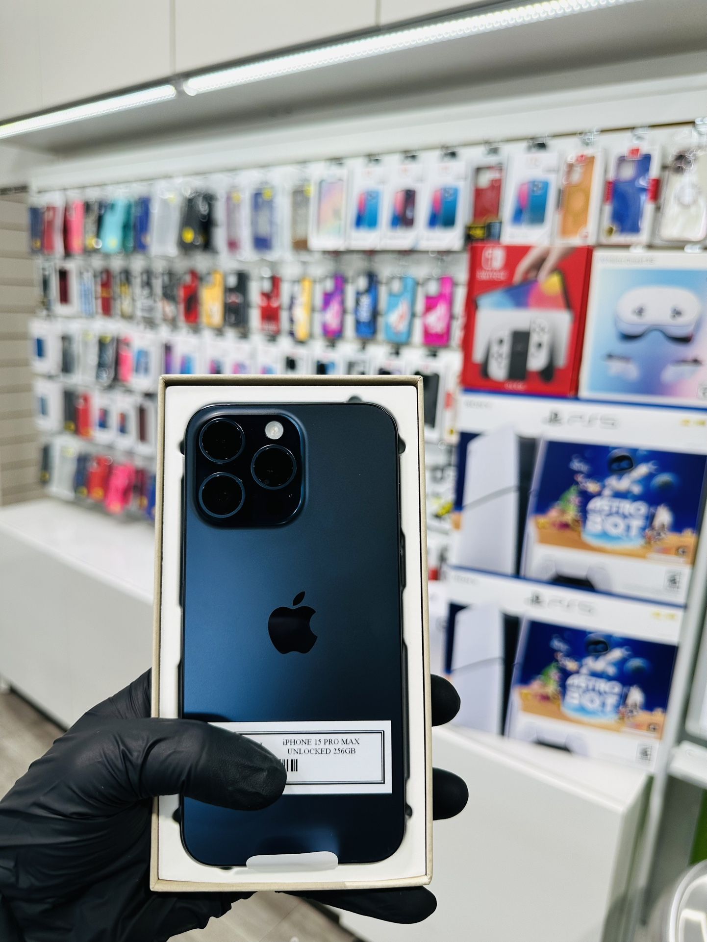 NEW iPhone 15 Pro Max Unlocked 256GB Only $60 Down!