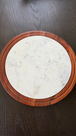 Round Marble and Wood Serving Board