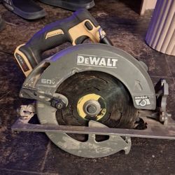 DeWalt 60V MAX FLEXVOLT 7-1/4" Brushless Circular Saw - $190 OBO*