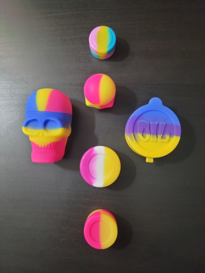 6Piece/Size 8Color-Mix Wax/Oil Silicone Storage Container Lot