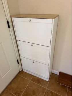 3-Tier Shoe Storage Cabinet – White/Oak Finish