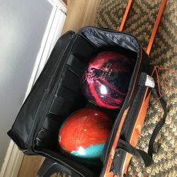 Bundle Set! Excellent Condition: Strike force Bowling Case And 2 Storm Tropical Breeze Bowling Balls!