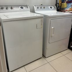 GE Washer Dryer Set For Sale