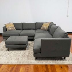 🚚 FREE DELIVERY - Comfy Modern Gray Sectional Sofa with Ottoman from Living Spaces