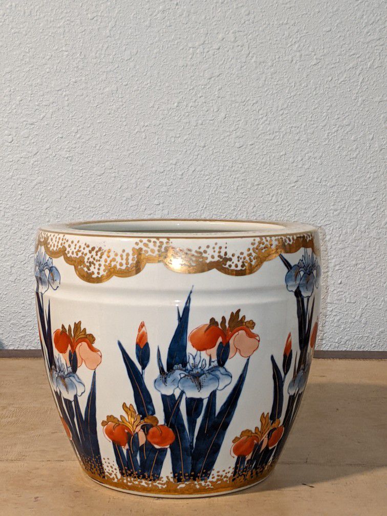 Beautiful Ceramic Decorative Pot