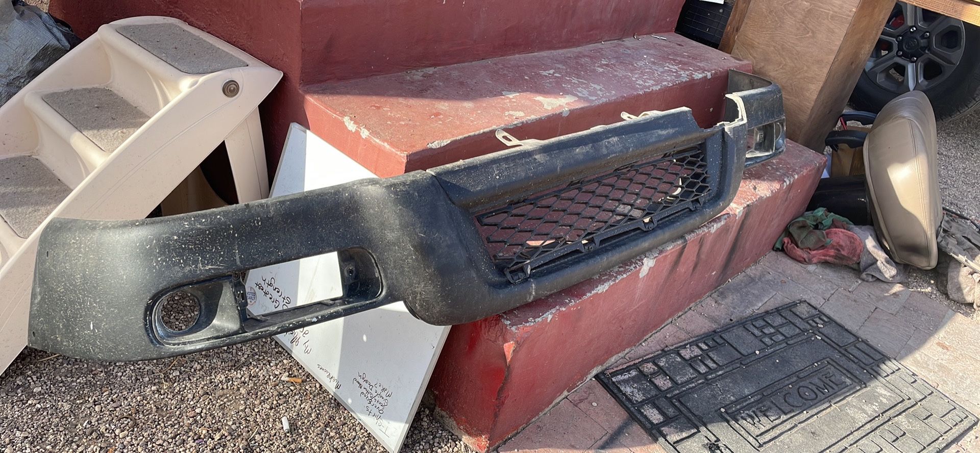 1999 Toyota 4Runner  Front Bumper And Floodlights 