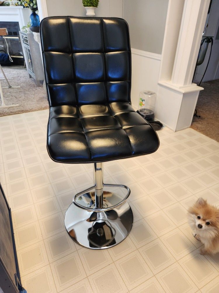 BLACK LEATHER STOOL