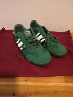 Green Low-Top Skate Sneakers with White Stripes