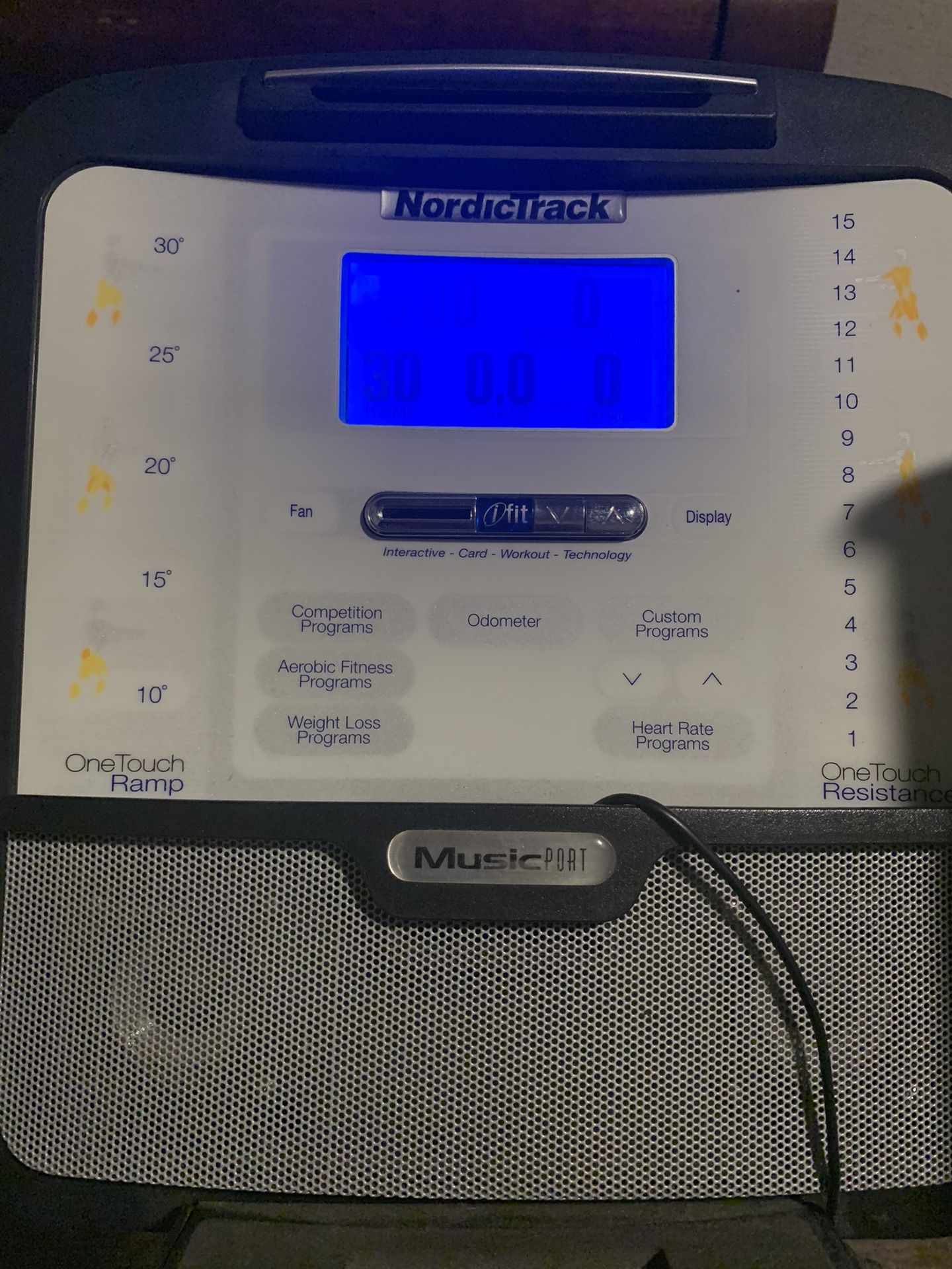NordicTrack AudioStrider 990 Elliptical for Sale in Canyon Lake, TX