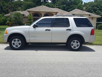 2006 Ford Explorer 3rd row 90k miles