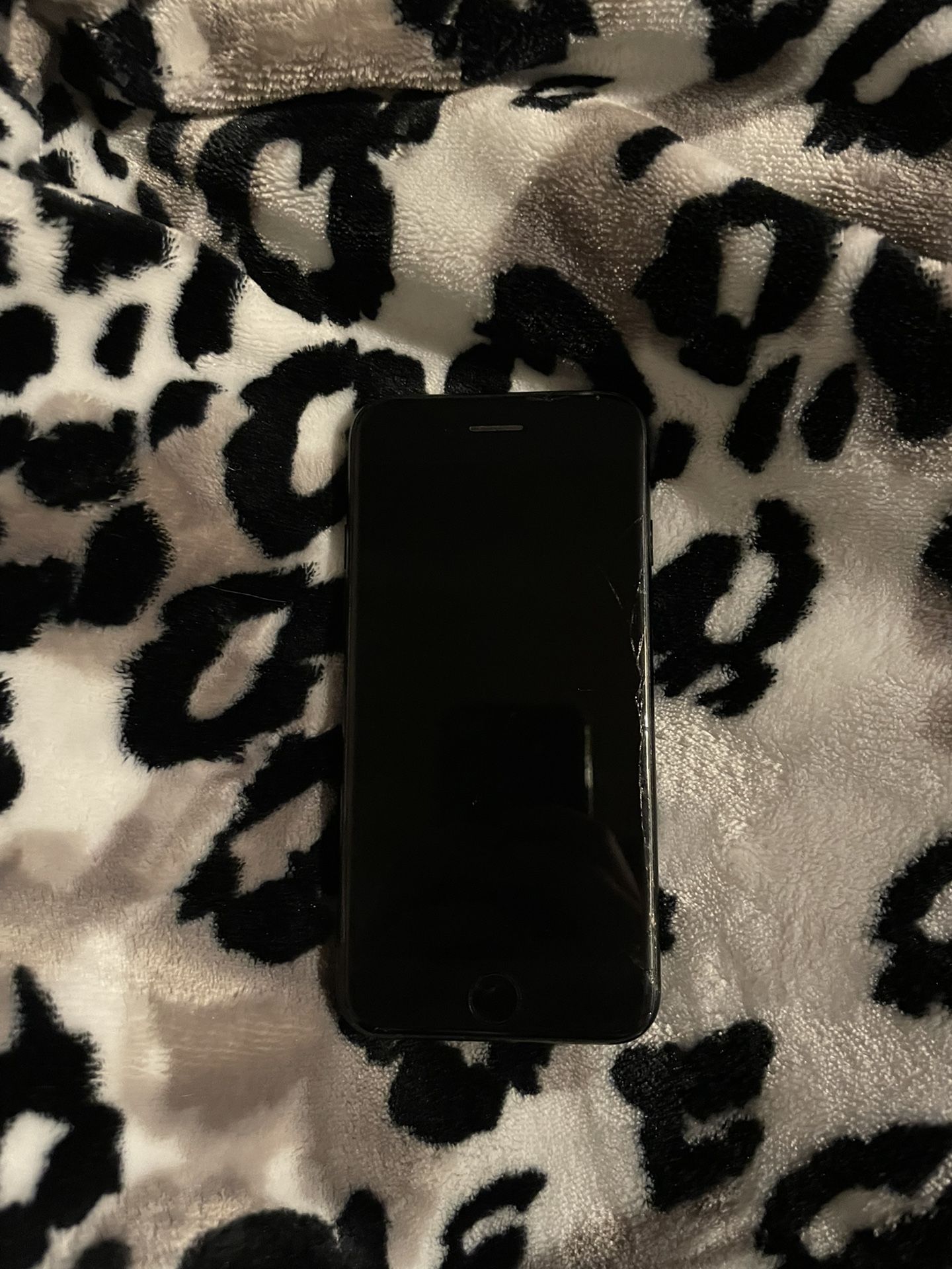 Black iphone 8 