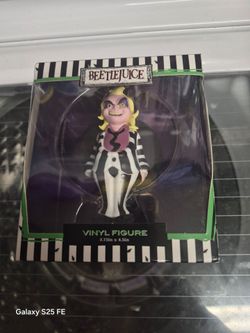 Beetlejuice Vinyl Figure 2.75in x 4.5in