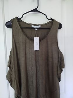 2 Women's  Flutter Tshirt Top, Large, New