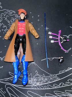 Gambit 97 marvel legend includes everything