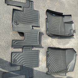 Floor mats for Infinity QX60