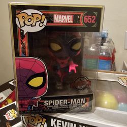 Blacklight Marvel Funko Set