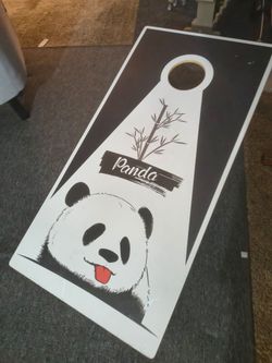 Panda cornhole
