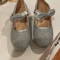 Beautiful New Shoes For Girl Size 3