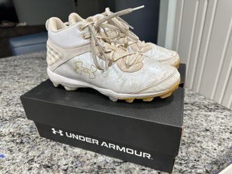 Under Armour Harper Mid Baseball Cleats Size 7