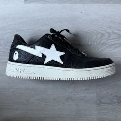 BAPE STA Low “Black/White” Embossed Leather Sneakers – Men’s Size 8